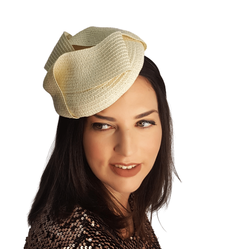 כובע אלגנטי מעוצב על קשת -שמנת-- דגם קייט
