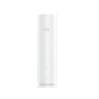 נתב סלולרי Zte G5TS 5G – נתב לבן בודד עומד מציג את לוגו ZTE וסמלי איתות בחזית