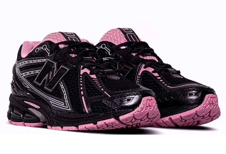 סניקרס New Balance 1906 שחור ורוד