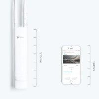 נקודת גישה Omada EAP110 Outdoor Access Point – לבנה וסמארטפון מוצגים עם סימוני גובה