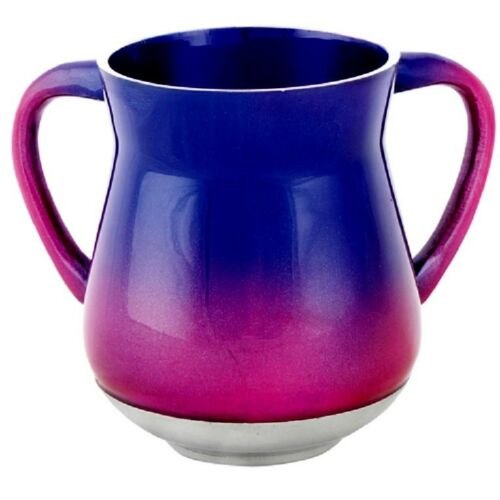 נטלה, כוס לנטילת ידיים, עשויה אלומיניום, בצבעים מתחלפים כחול וורוד מטאלי, מים אחרונים