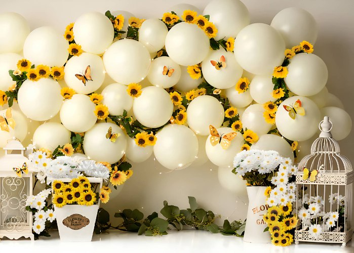 רקע בד פוליאסטר - חמניות בלונים לבנים פרחים ופרפרים