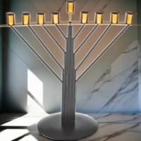 חנוכיית חוטים חבד לנרות – שחור