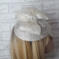 כובע לבן חגיגי - דגם צדף
