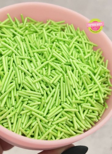 סוכריות ארוכות ירוק פסטל - 150 גרם