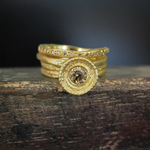 18K Gold Tall Diamond Ring