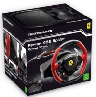 הגה מירוצים עם דוושות Thrustmaster Ferrari 458 Spider Xbox – קופסת מוצר שחורה מציגה את ההגה האדום-שחור והדוושות עם כיתובים