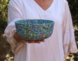 קערת סלט בגווני טורקיז, ירוק, סגול וורוד