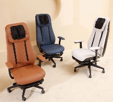 Medics Care Q8 Ultimate Comfort – כיסא נטען לניידות מלאה ללא חיבור חשמל תמידי