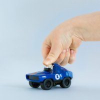 ג'ט! מיני מכונית מירוץ כחולה
