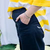 מכנסיים מדגם נורית מבד דריל בצבע נייבי