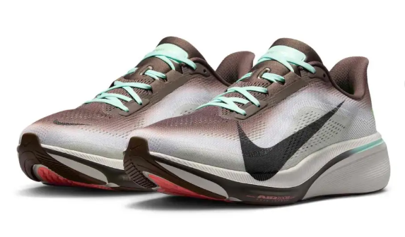 נעלי נייק Nike Pegasus 42 חום ברונז