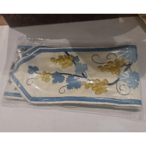 עטרה לטלית רקמה גפן תכלת זהב