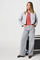 גינס WRANGLER WORLD WIDE כחול בהיר משופשף