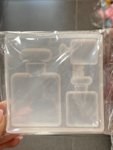 תבנית סיליקון בשמים