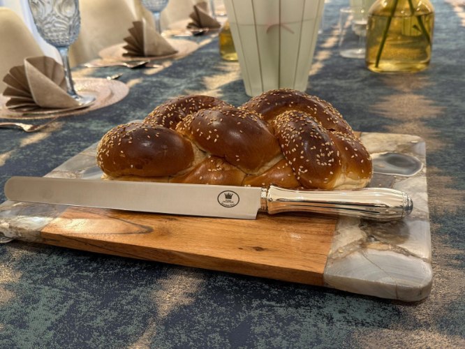 סכין  לחלות  -גלקסיה- טבול בכסף- מבית king