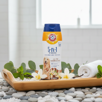 שמפו 5-ב-1 לכלבים בניחוח וניל ואלגום 591 מ"ל Arm & Hammer