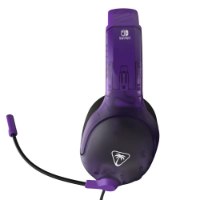 אוזניות גיימינג חוטיות צבע סגול Turtle Beach Airlite Fit for Nintendo Switch – אוזניה בודדת סגולה ושחורה עם מיקרופון על רקע