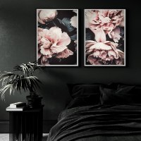 זוג תמונות קנבס שושנים בגוון ורוד מעושן על רקע שחור "Deep Tropical" | תמונות לבית
