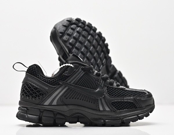 נעלי נייק ילדים Nike Zoom Vomero 5 שחור