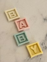 תבנית סיליקון ליצירת המילה BABY (בייבי)