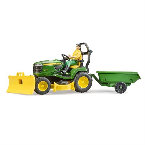ג'ון דיר טרקטור מכסחת דשא עם גנן ועגלה - BRUDER TRACTOR JOHN DEERE 62104
