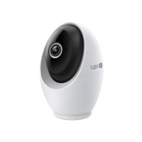 מצלמה Tp-Link Tapo C260 Wi-Fi – מצלמת אבטחה לבנה עם פאנל שחור קדמי ועדשה על רקע לבן