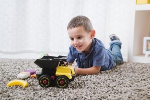 משאית עם ארגז מתרומם- Stanley Dump Truck  Kit