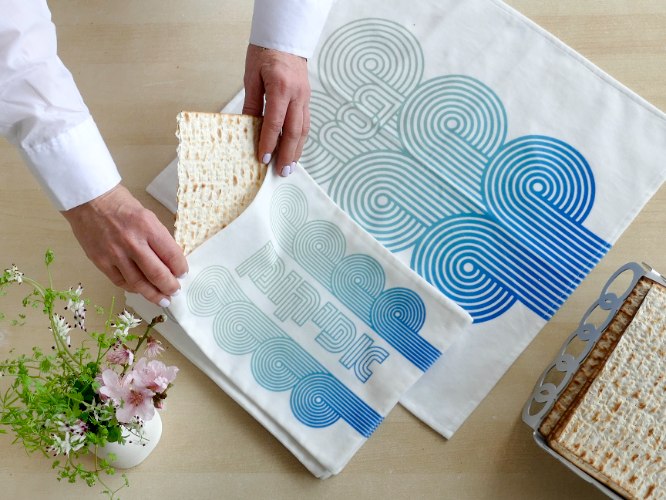 סט כיסוי למצה ולאפיקומן- גווני כחול