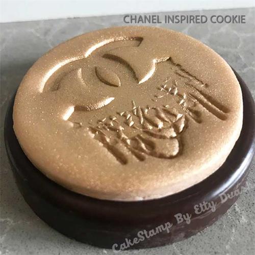 CHANEL Chandelier cookie - new stamp
