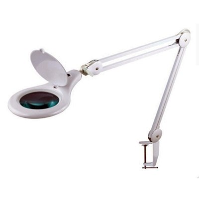 מנורה מגדילה מקצועית 3D עם 54 לדים + עדשה 5 אינצ' - תאורת לדים חזקה ותופסן לשולחן