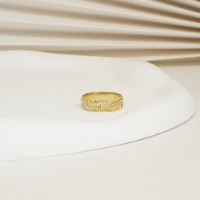 טבעת נישואין עם דוגמא מיוחדת