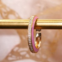 טבעת זהב 14K מצופה באמייל משובצת יהלומים