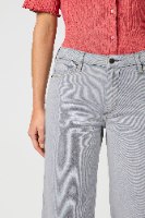 גינס WRANGLER WORLD WIDE כחול בהיר משופשף