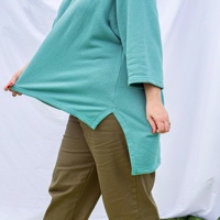 חולצה מדגם אוה מבד פרנץ׳ טרי יפני בצבע טורקיז