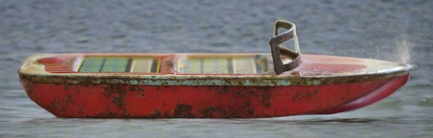 סירת מנוע עשויה פח וינטאג' יפן שנות השישים, צעצוע אספנות