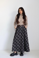 חצאית גולי משבצות שחור