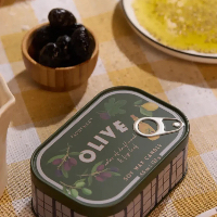 נר ריחני בקופסא ביסטרו אוליב