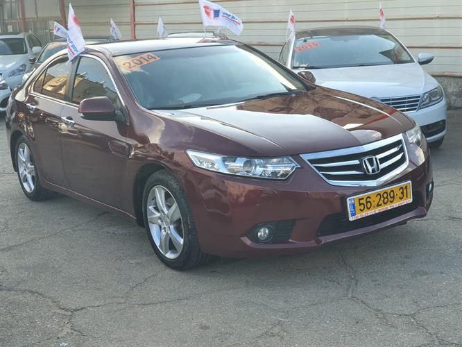 הונדה אקורד שנת  2014