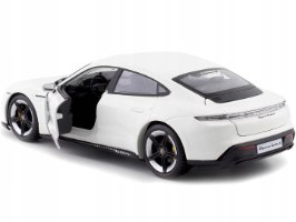 דגם מכונית פורשה בוראגו לבן  Bburago 1/24 Porsche Taycan Turbo S 2019 Carrara