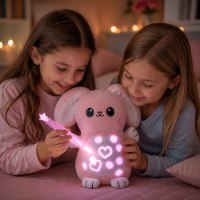 בובת קטיפה קסומה עם עט זוהר בחושך – GlowBabies