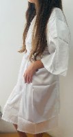 חלוק סאטן לכלה עם רקמת שם