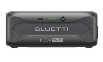 סוללת הרחבה Bluetti B300K 2,764.8Wh – יחידת סוללה אפורה עם לוגו Bluetti נתוני קיבולת וחיבורי USB גלויים