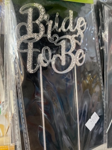קישוט מהודר ממתכת bride to be כסף