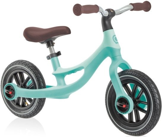 אופני איזון Globber GO Bike Elite Air עם צמיגי אוויר לרכיבה חלקה בצבע מנטה