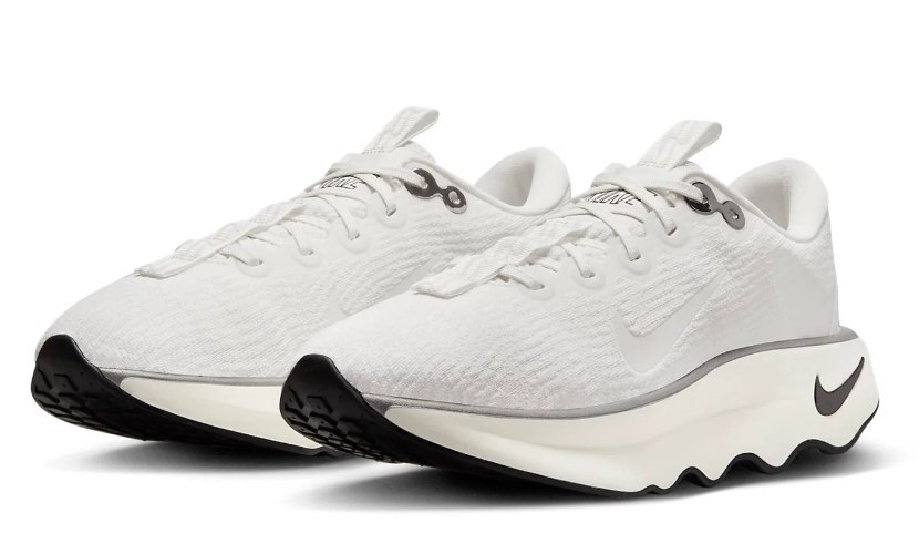 נעלי נייק Nike Motiva לבן