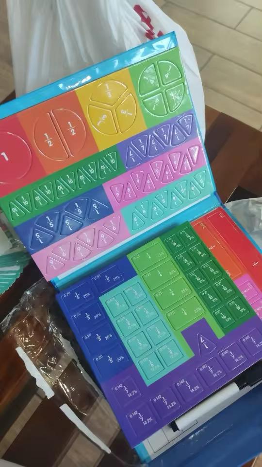 חוות דעת - לוח לימוד שברים מגנטי