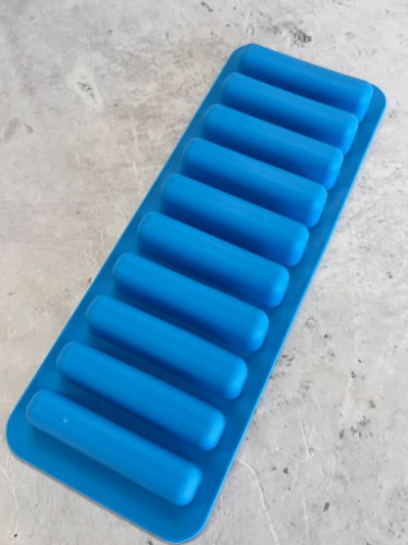 תבנית סיליקון להכנת קינוח אצבעות