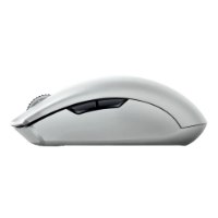 עכבר גיימינג אלחוטי צבע לבן Razer Orochi V2 – המוצר הלבן נראה מהצד מציג כפתורים שחורים וגלגלת גלילה IPS
