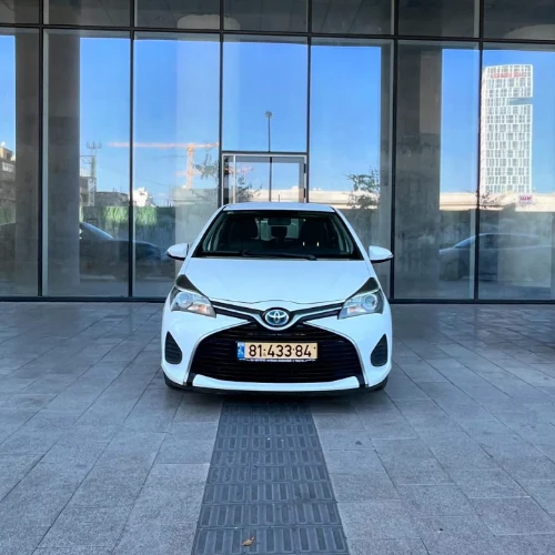 Toyota Yaris HYBRID 2017